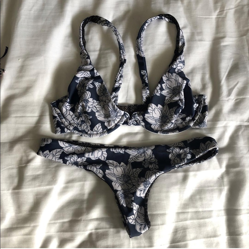 Acacia blue magnolia set